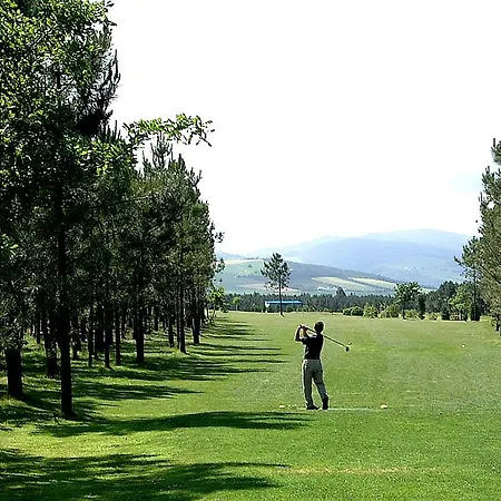 アパート El Guindal *